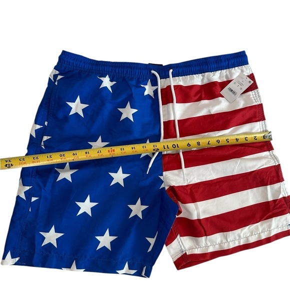 Walnut & 39th Men's Bioworld Elastic Waist American Flag Swim Shorts Size L NWT - Picture 6 of 16